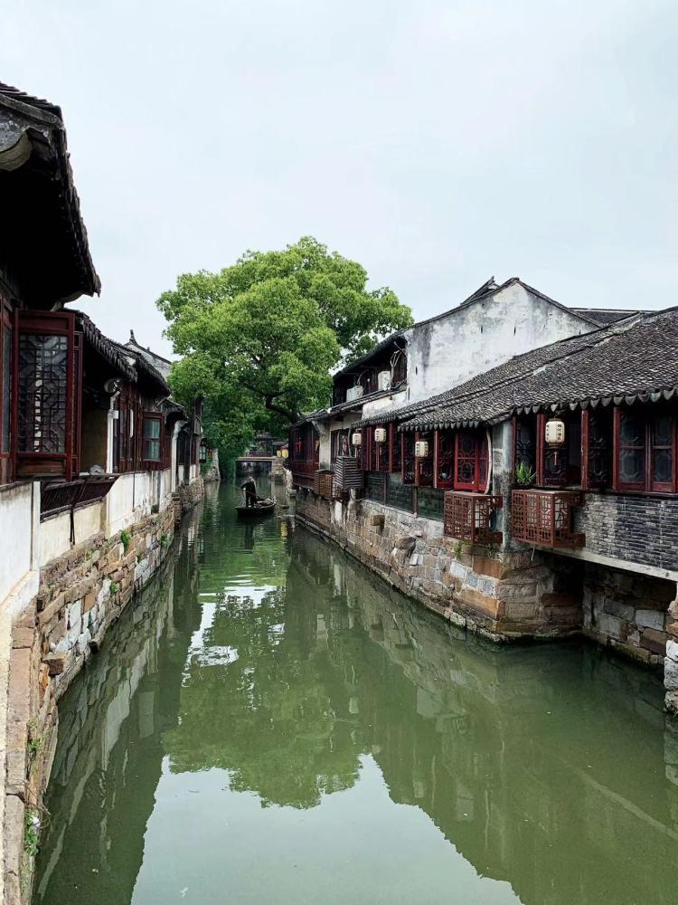 福建宁德:翰墨飘香进台企 春联纳福迎新春